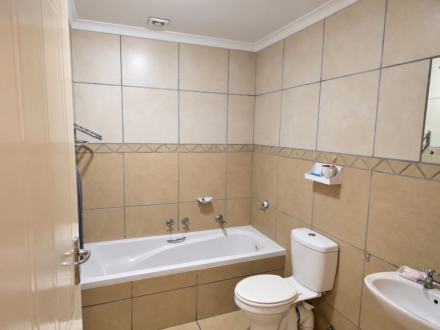 2 Bedroom Property for Sale in Mykonos Western Cape